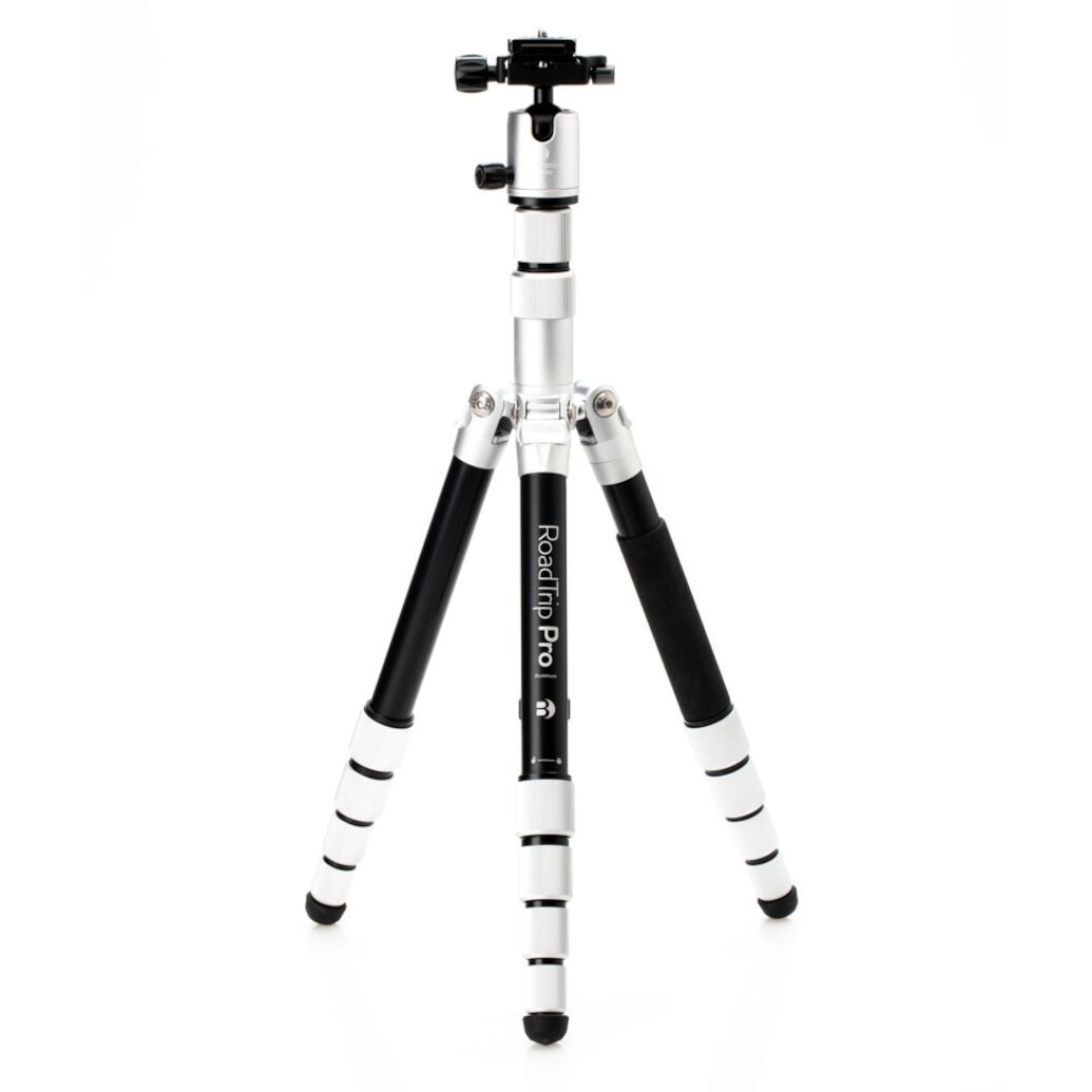 MeFOTO RoadTrip PRO Aluminum Series 1 (4 in 1) Al Tripod in Silver
