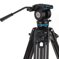 Benro KH26PC Video Head  and  Tripod Kit (72.6) 5