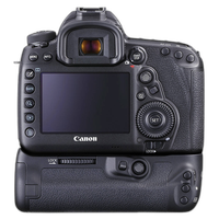 Canon EOS 5D Mark IV DSLR with 24-105mm IS USM Lens Kit 7