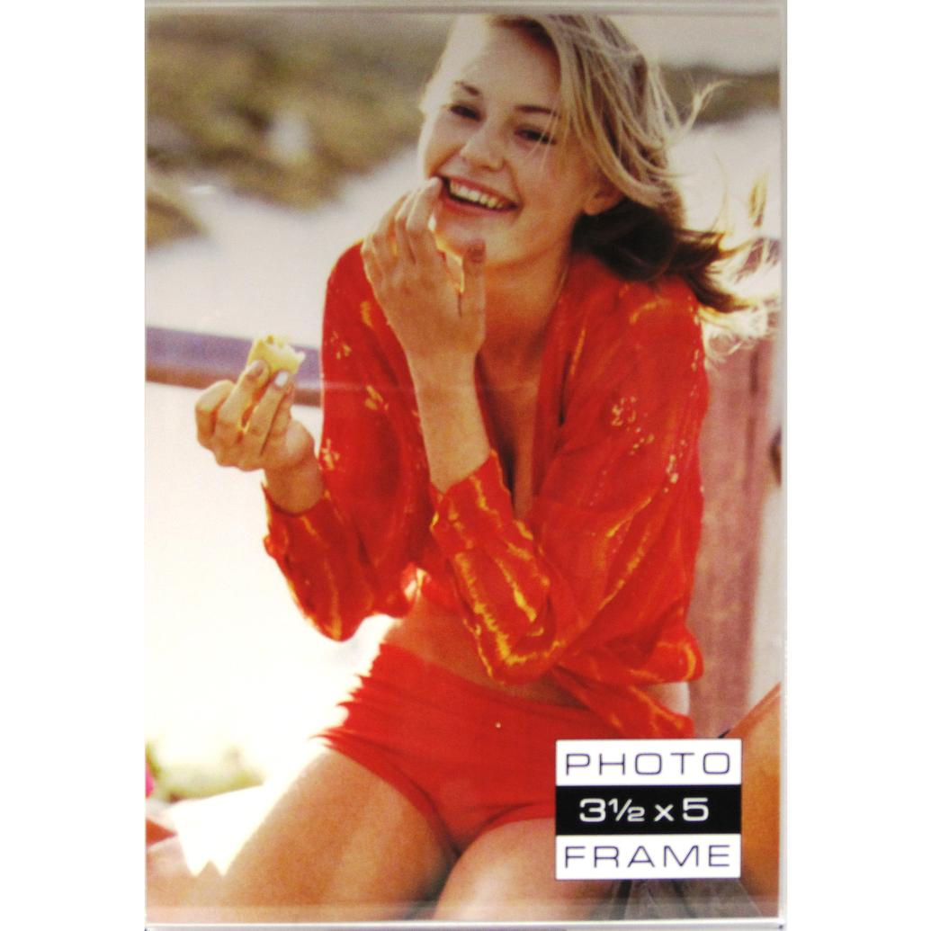 Innovision 3.5 X 5 Acrylic Magnet Frame