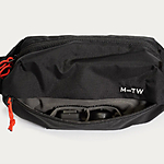 Moment Fanny Sling (Black Ripstop) 2