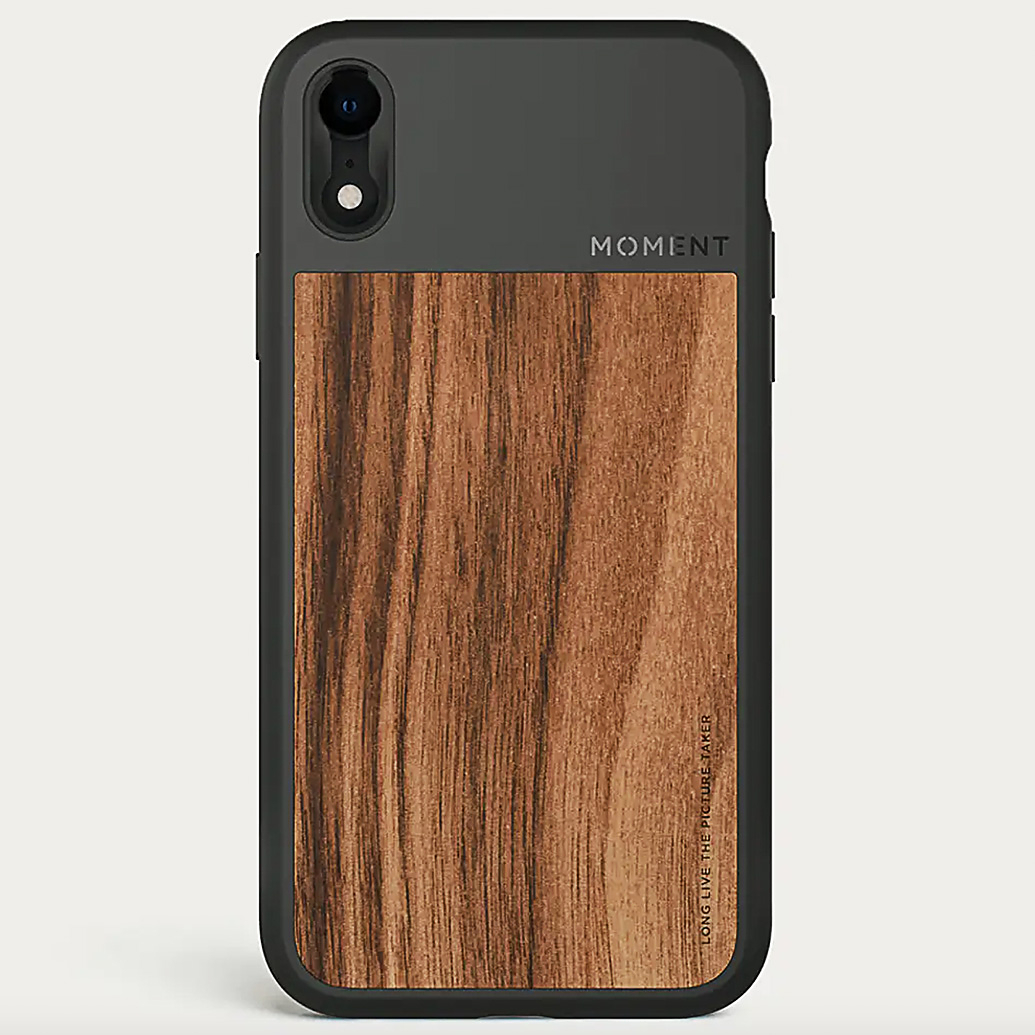 Moment iPhone XR Case (Walnut Wood)