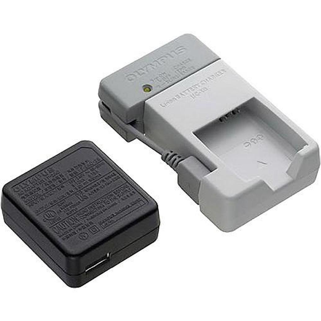 Olympus UC-50 Li-Ion Battery Charger for LI-50 B