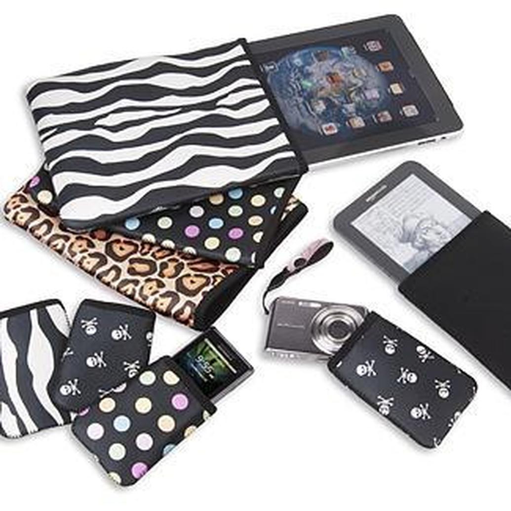 OP/TECH Smart Sleeve 770 Soft Pouch 7.7 x 10.0 Inch Skulls