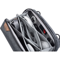 Peak Design Tech Pouch Charcoal Gray 3