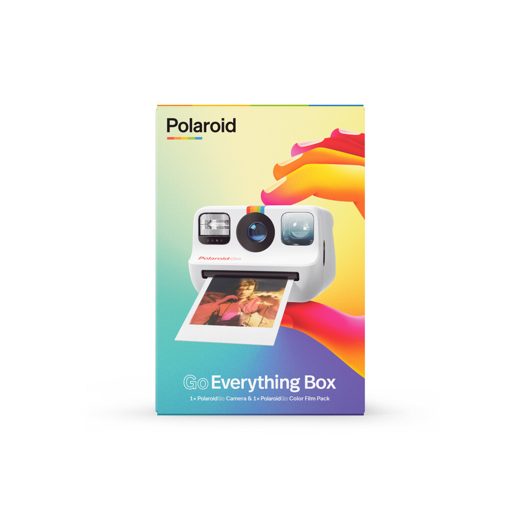 POLAROID GO shops CAMERA AND FILM PACK