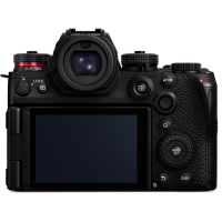 Panasonic Lumix S1RII with 24-60mm f/2.8 Lens Kit 7