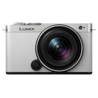 Panasonic LUMIX S9 Mirrorless Camera with 18-40mm Lens - White 1