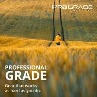 ProGrade Digital CFExpress Type B  and  SD USB 3.1 Gen 2 Dual-Slot Card Reader 1
