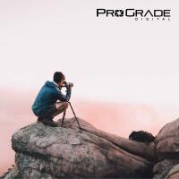 ProGrade Digital CFExpress Type B  and  SD USB 3.1 Gen 2 Dual-Slot Card Reader 3