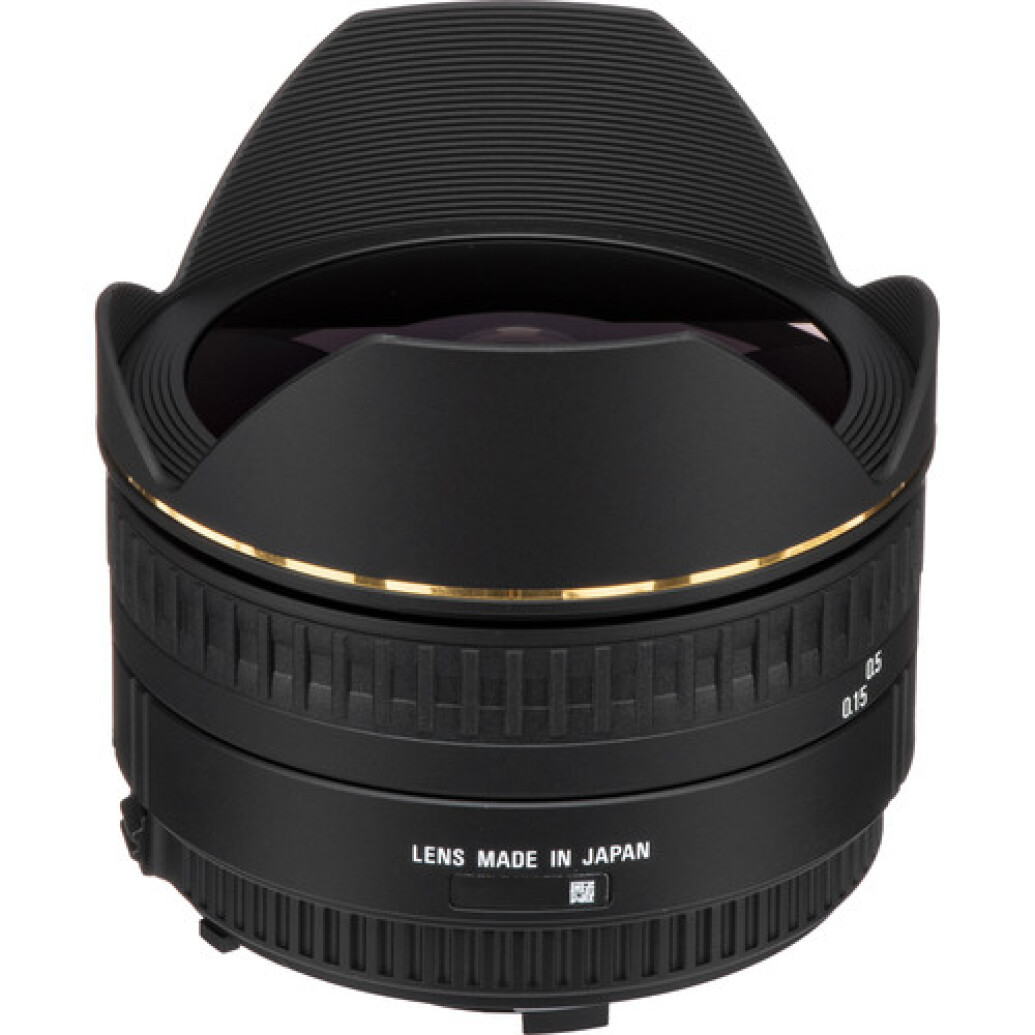 Sigma EX DG Diagonal 15mm f/2.8 Fisheye Lens for Nikon Mount Sigma EX DG Diagonal 15mm f/2.8 Fisheye Lens for Nikon Mount