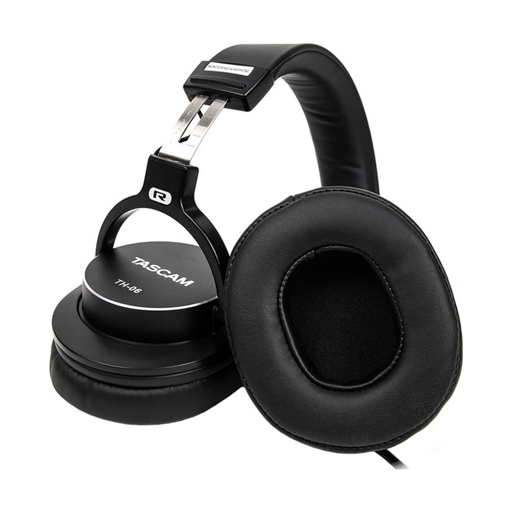 Tascam TH-06 Bass XL Monitoring Headphones