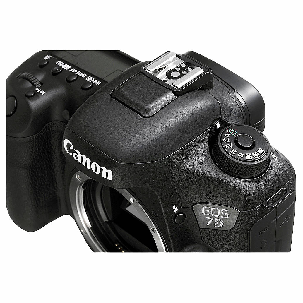Used Canon EOS 7D Mark II Digital Camera Body - Excellent