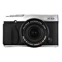 Used Fujifilm X-E2 w/ 18-55mm f/2.8-4 (Silver) - Excellent 2