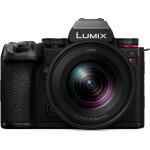 Used Panasonic Lumix 14-28mm f/4-5.6 Macro Lens - Excellent 4