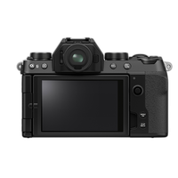Used Fuji X-S10 Body w/ XF18-55mm F2.8-4 R Lens Kit (Black) - Good 1