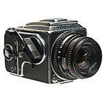 Used Hasselblad 500CM With 80mm f/2.8 T* and 120 Back - Good 0