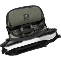 Wandrd ROGUE Sling 6L V2 Wasatch Green 1